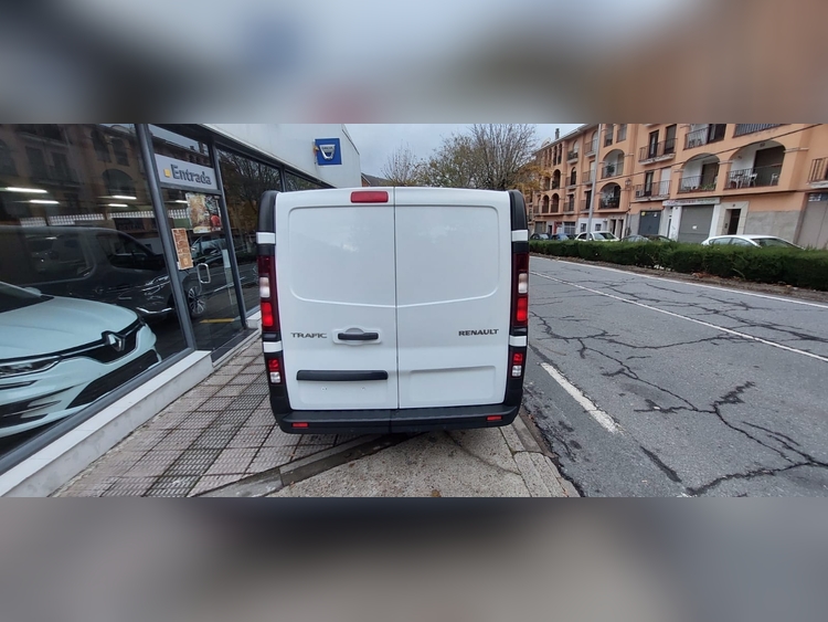 Renault Trafic Furgón 2.0 150CV foto 3